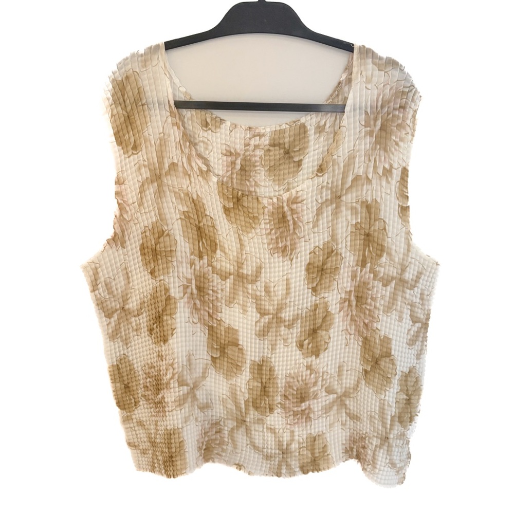 Plus Size 3X Crinkle Tank Top Stretch Lightweight Neutral Floral